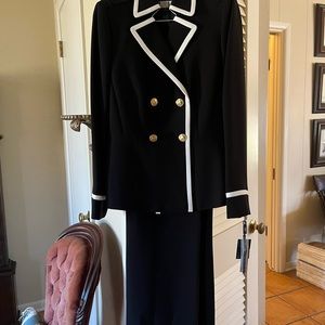 Tahari Arthur S. Levine Crepe Black and White Pant Suit Size 6